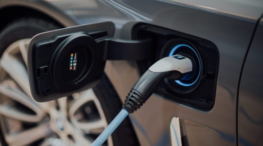 Canada Speeds Up Zero-Emission Vehicle Sales Target