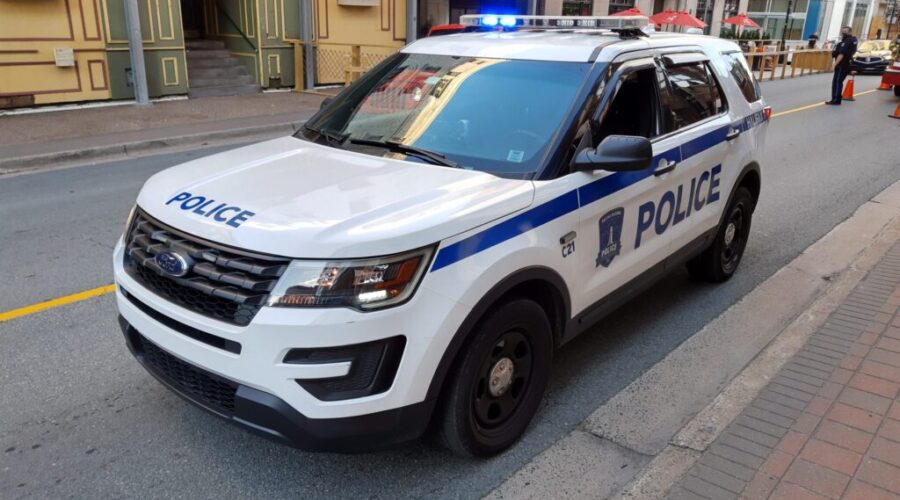 Gas station attendant robbed at knifepoint
