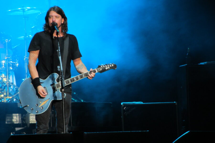 Want a Foo Fighter Autograph… It’ll Cost You!!!!