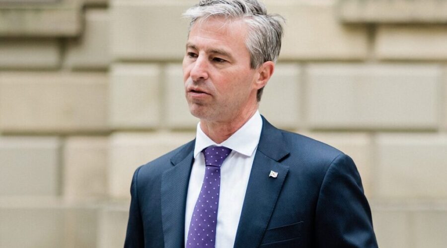 Premier apologizes for suggesting minimum wage workers don’t have ‘real jobs’