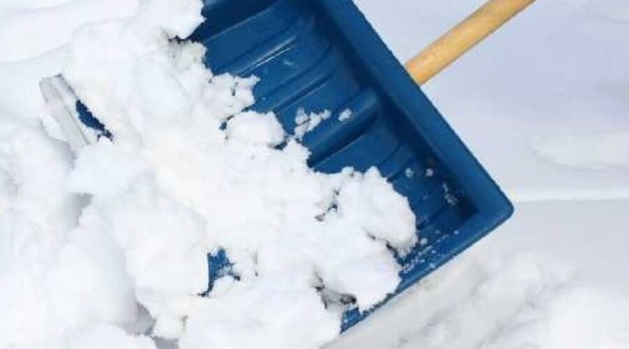 Latest Snowfall Creates Messy Roads, Closes Schools