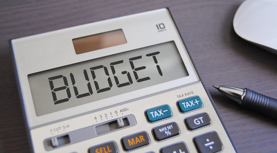 Budget analysis says government should prepare for the worst