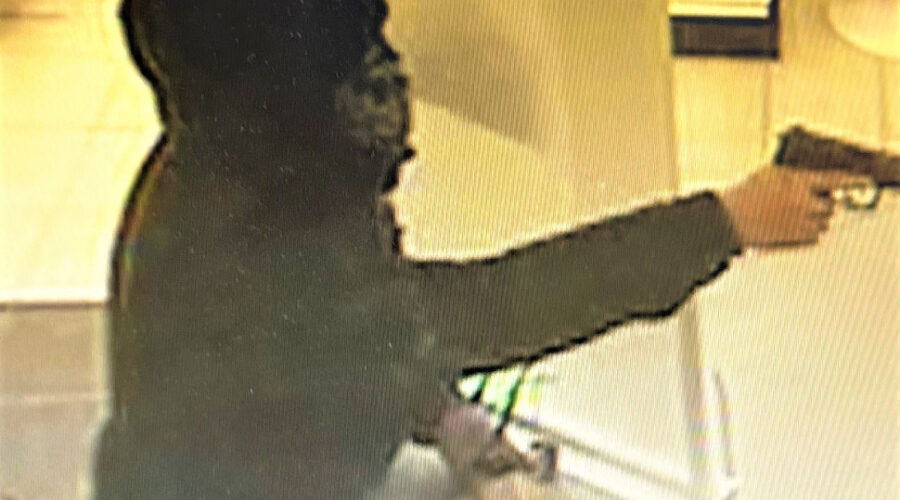 Police looking for suspect in armed robbery at pharmacy on Prospect Rd