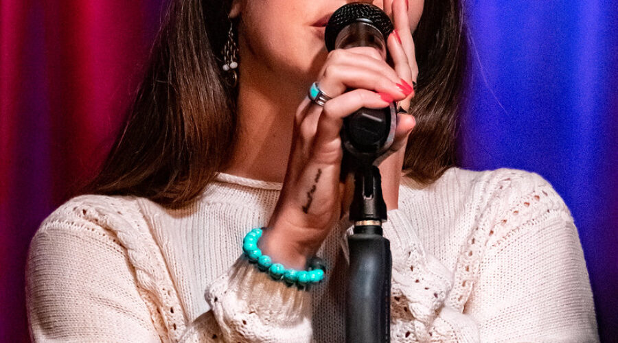 Lana Del Rey Shows UP Late For Set Because Of Her Hair