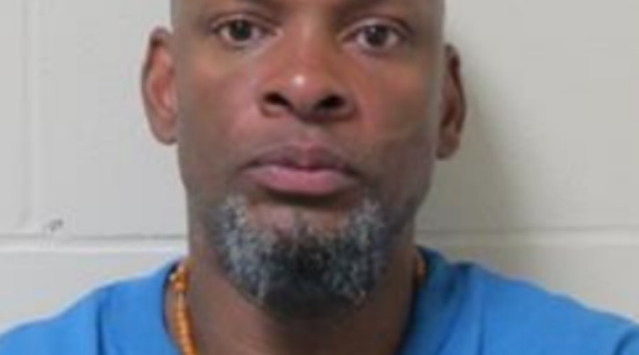 Police warn residents of high-risk offender living in community