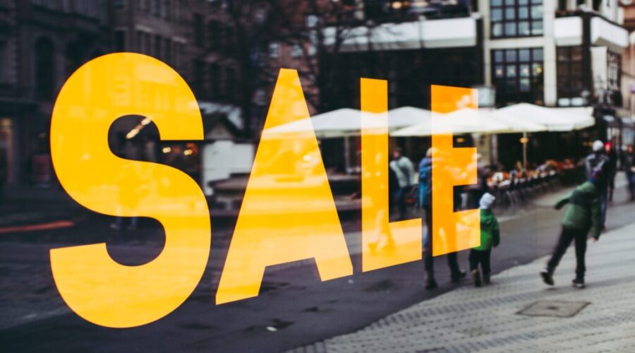 More shopping expected on Black Friday, Cyber Monday