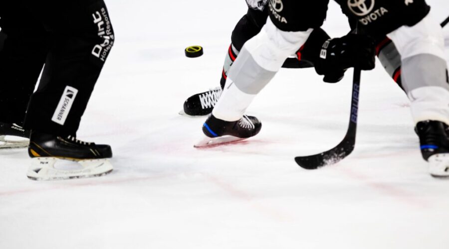 Minor hockey coach facing charges after assaulting official