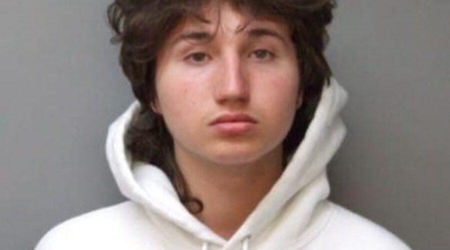 RCMP look for missing teen from Fall River