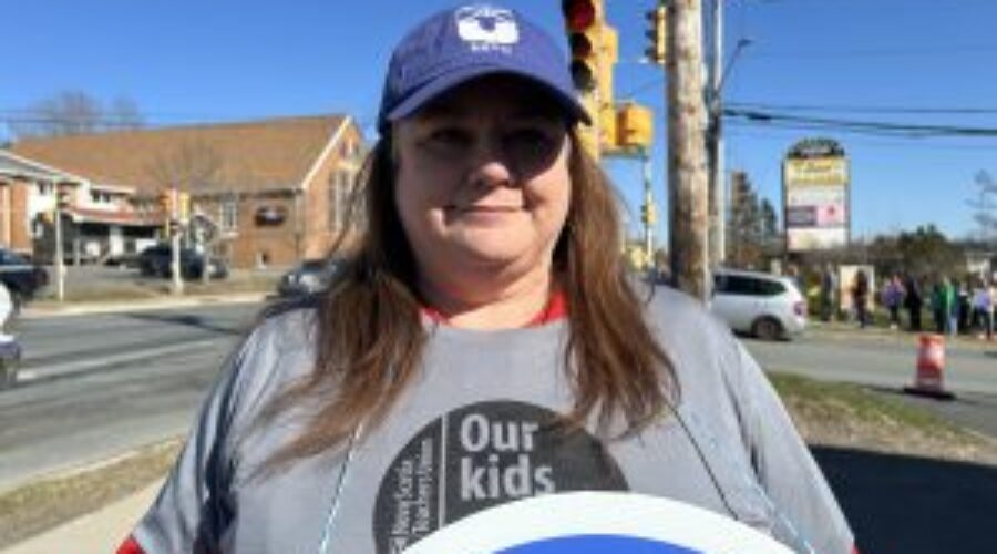 NSTU rallies to raise awareness of struggles facing schools