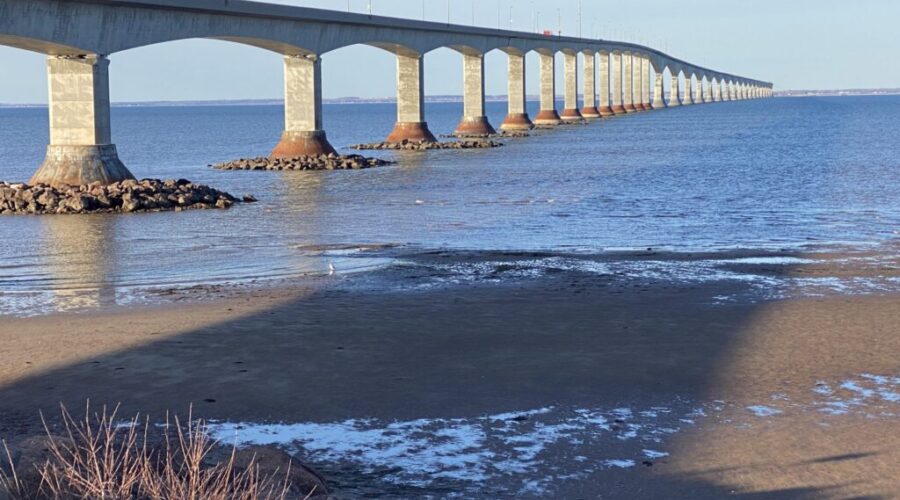 Money for ferries and Confederation Bridge in federal budget