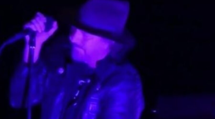 Pearl Jam Pays Homage To The Tragically Hip