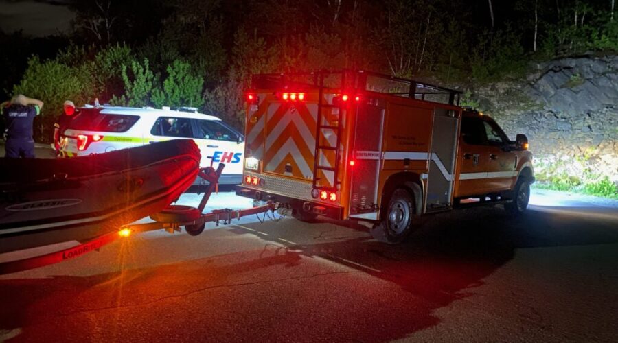 Search and rescue help 6 youths out of Blue Mountain area