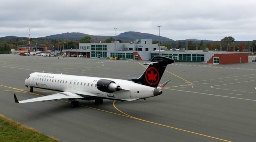 Air Canada ready to shut down if pilots threaten to strike