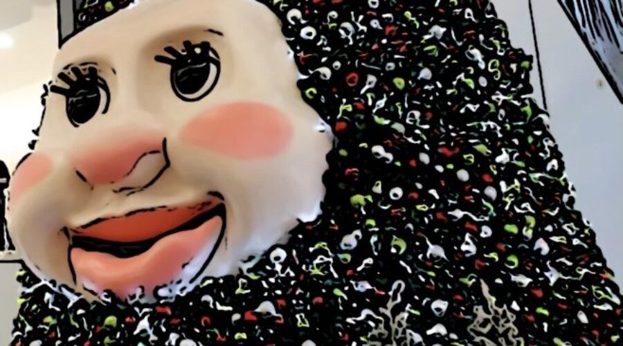 ICYMI: Woody The Talking Christmas Tree Is Back In Dartmouth