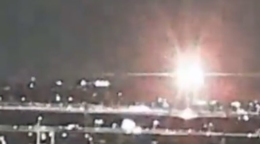 Helicopter Collides Midair With Passenger Plane Over Washington