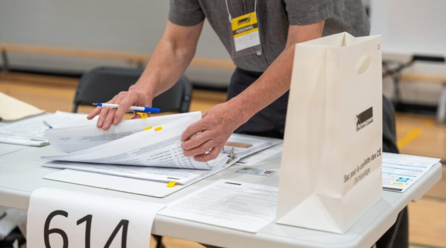 Canadians can cast votes on campus