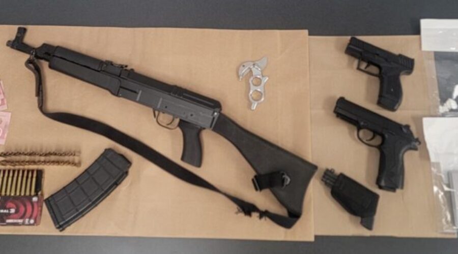 5 arrested after assault rifle, ammo, cocaine found in Lake Echo home