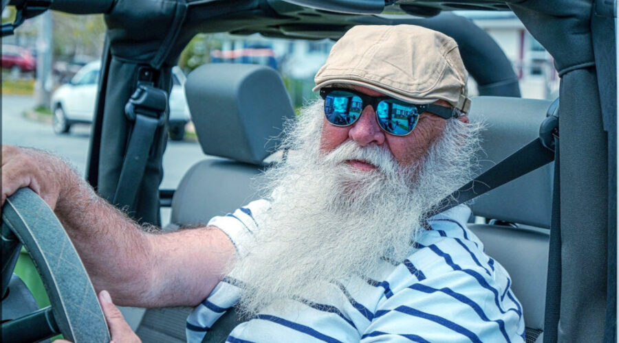 Bedford community mourns death of beloved mall Santa