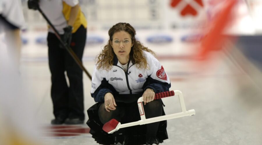 Legendary Canadian curler Colleen Jones dies at 65
