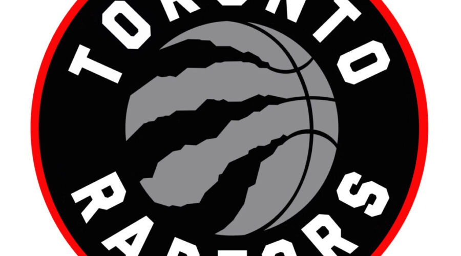 THROWBACK: Nick Nurse Subs In Kyle Lowry To Standing Ovation In Return To The 6
