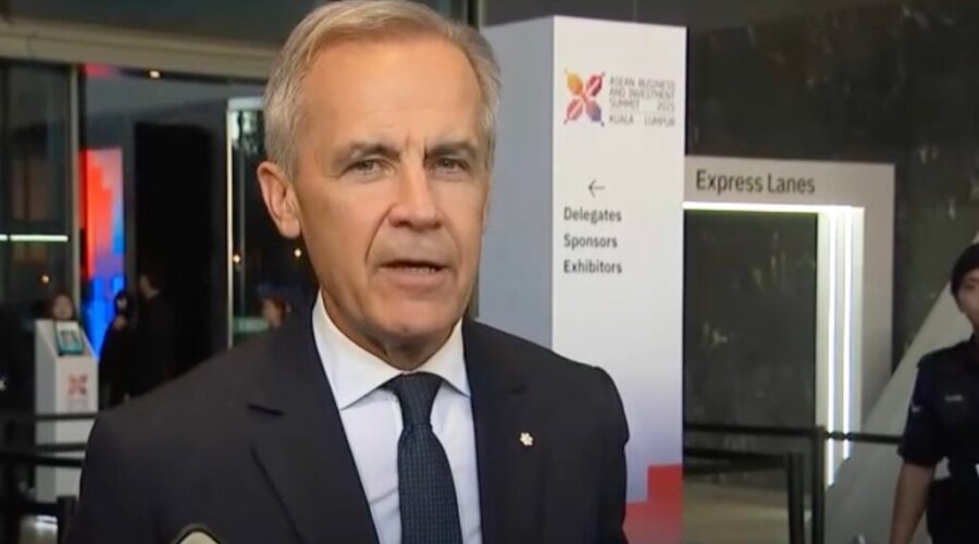 Carney step closer to majority as another MP crosses floor