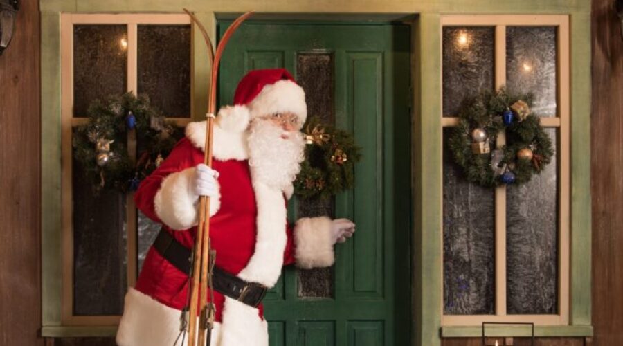 Take a VIRTUAL TOUR of Santa’s HOME!!