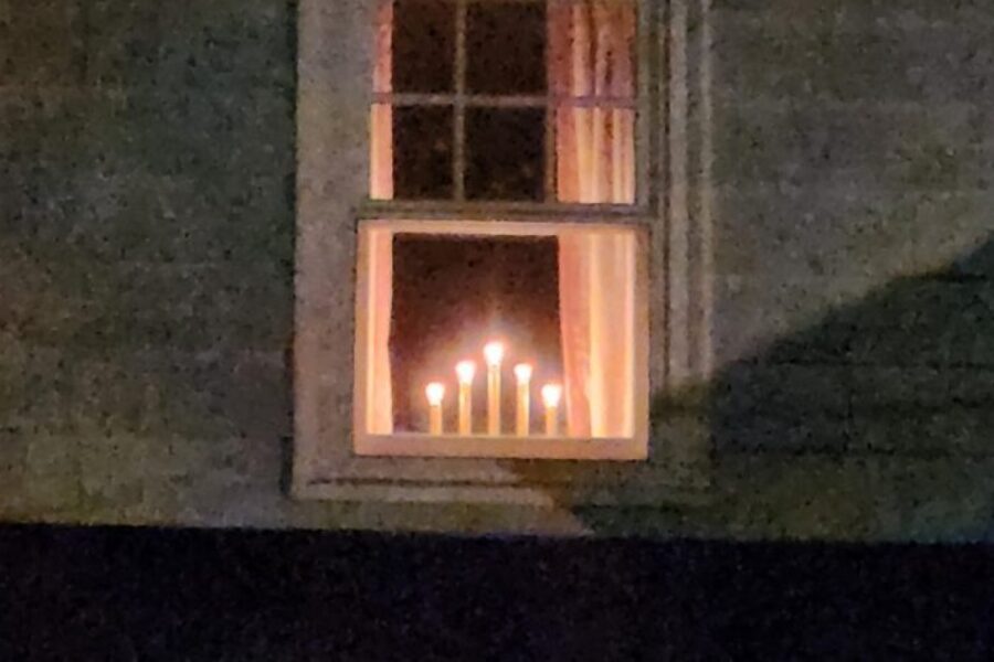 What Christmas Candles in Windows Mean