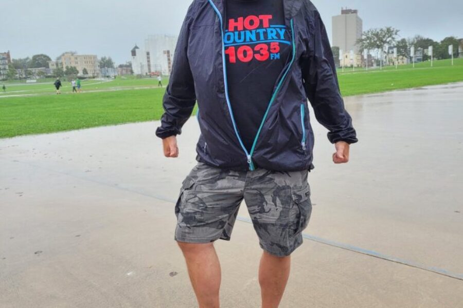 Ian Wearing High Heels For A Great Cause!