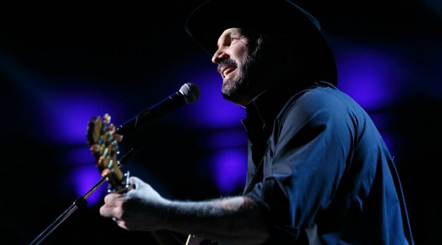 Garth Promises To Get A Tattoo For The First time!