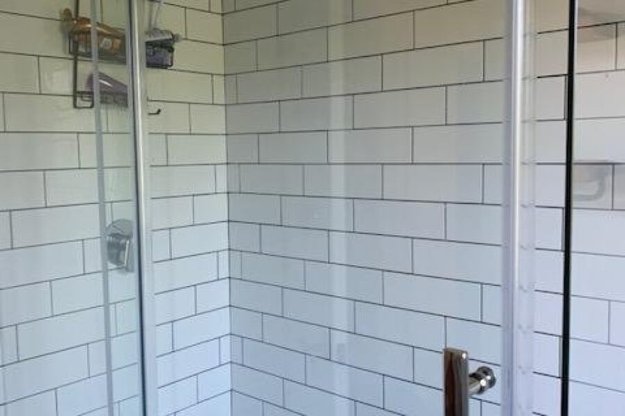 Ladies: Are you peeing in the shower? WELL, DON’T!