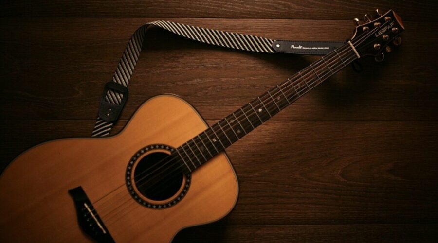 Country Music Catch Up ~ New Waylon Jennings Music with Glen Campbell on Guitar.