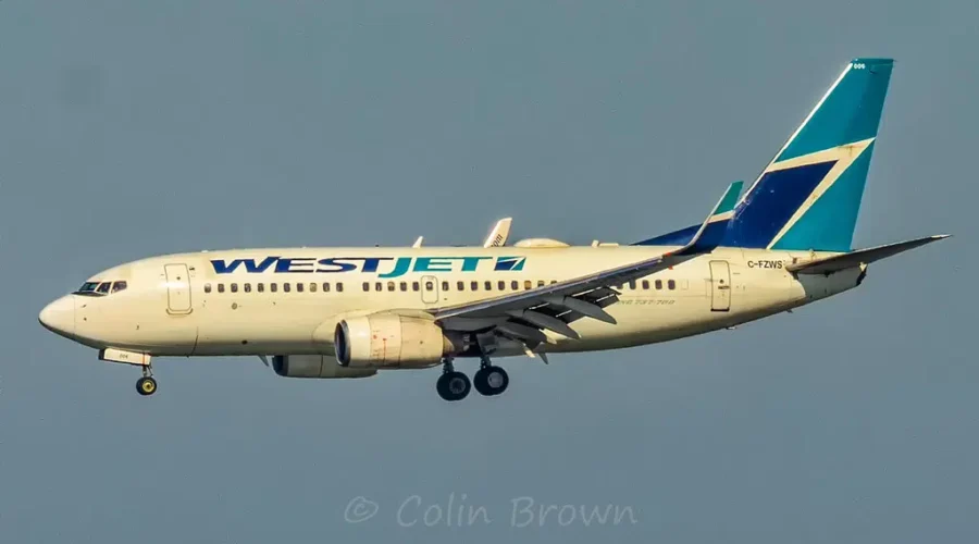 Update: Flight attendants give strike notice, WestJet issues lockout
